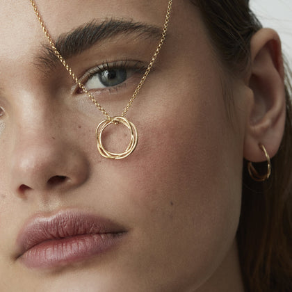 Karma Circle Necklace Gold